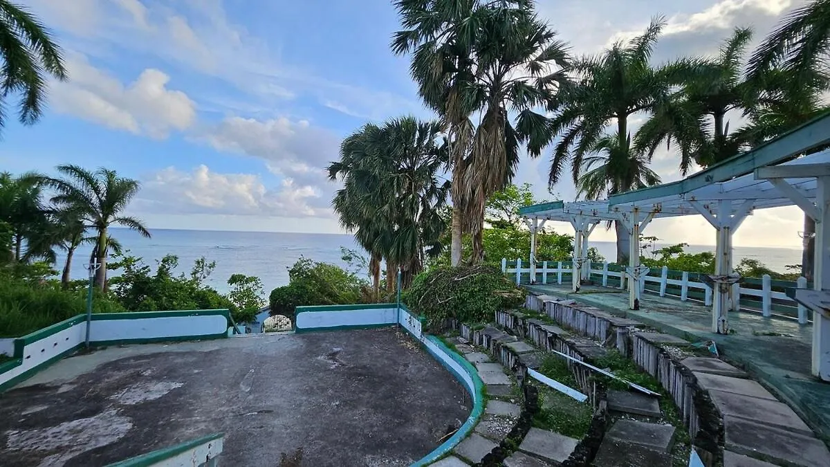 Compact Studio, Beach & Pool 204A Montego Bay Appartement
