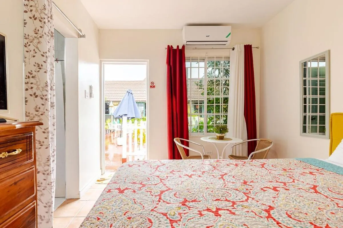 Compact Studio, Beach & Pool 204A Montego Bay Jamaïque
